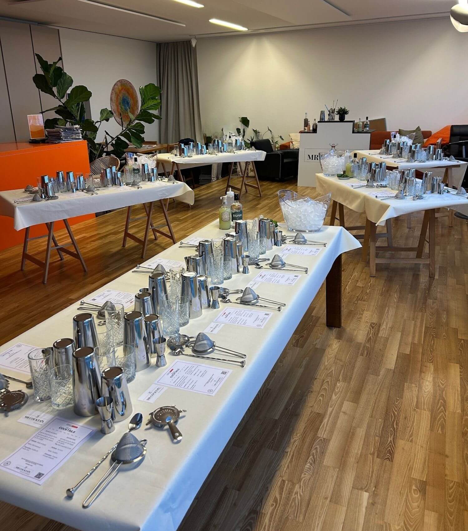 Atelier cocktail organisé pour un événement d’entreprise en Suisse